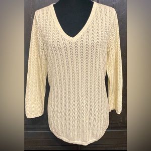 Jaclyn Smith longsleeves gold sweater. Size large